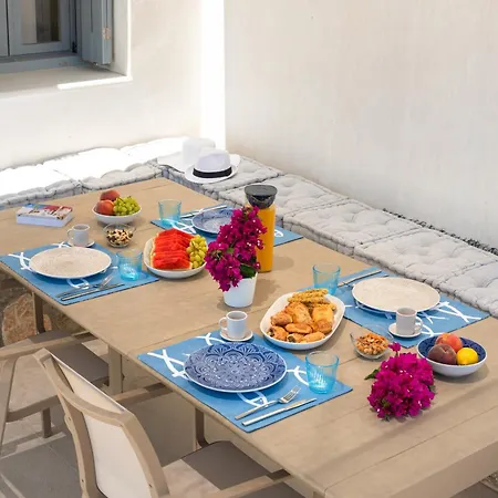 Ferienhaus Kamarescozysuites Livadia (Paros)