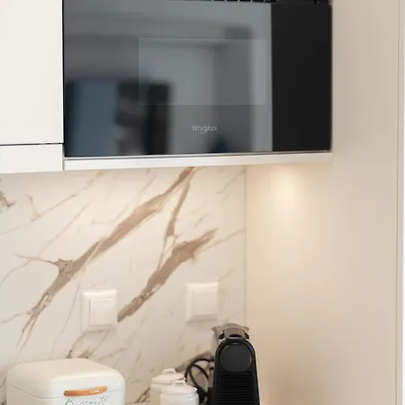 Holiday home Kamarescozysuites