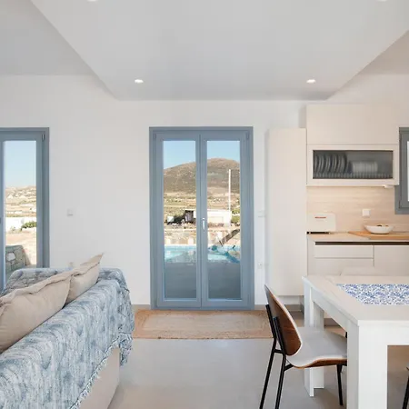 Kamarescozysuites Livadia (Paros)