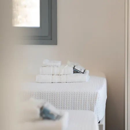 Kamarescozysuites *